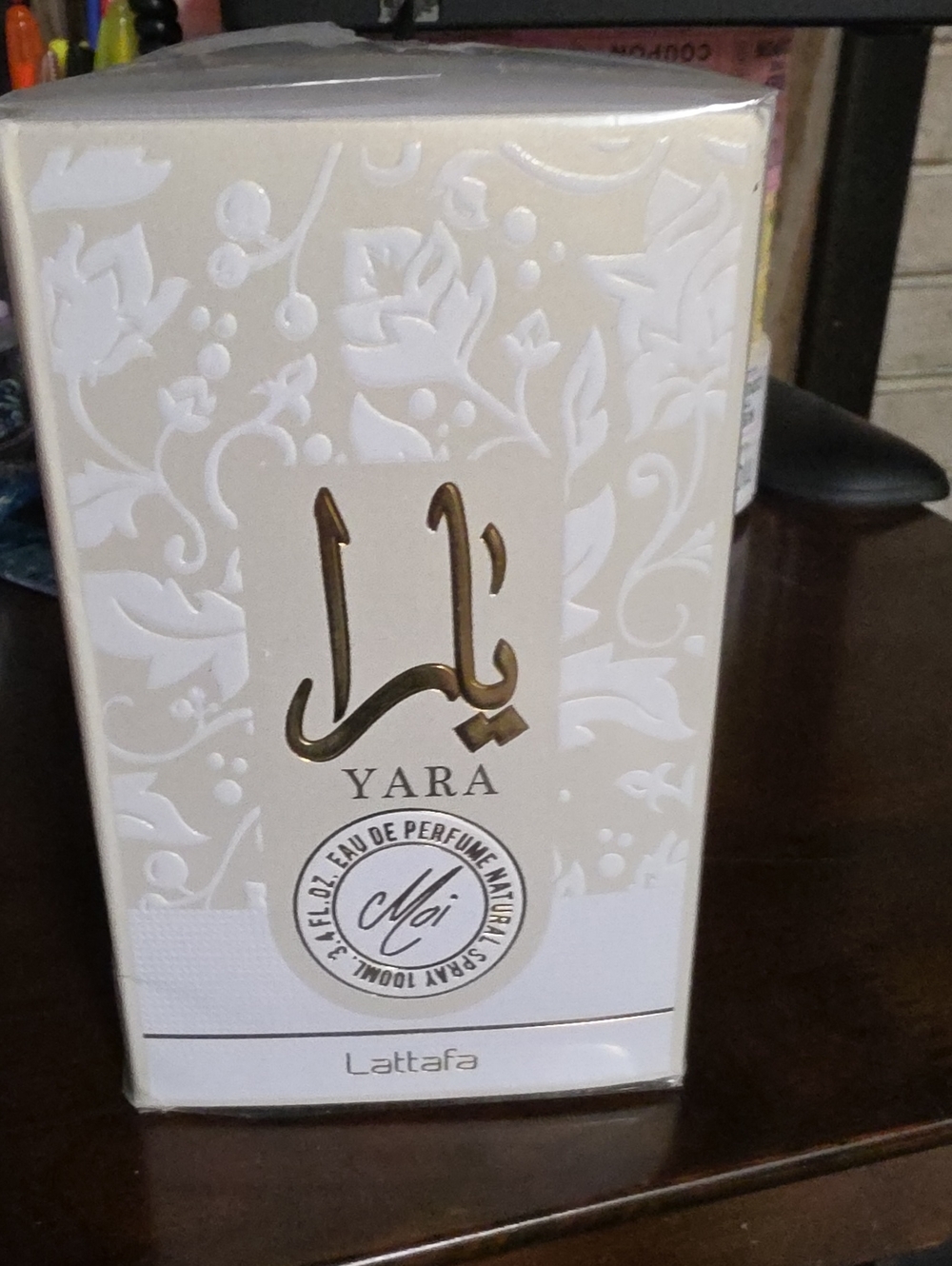 Yara Moisturizing Body Oil - Cream by Lattafa